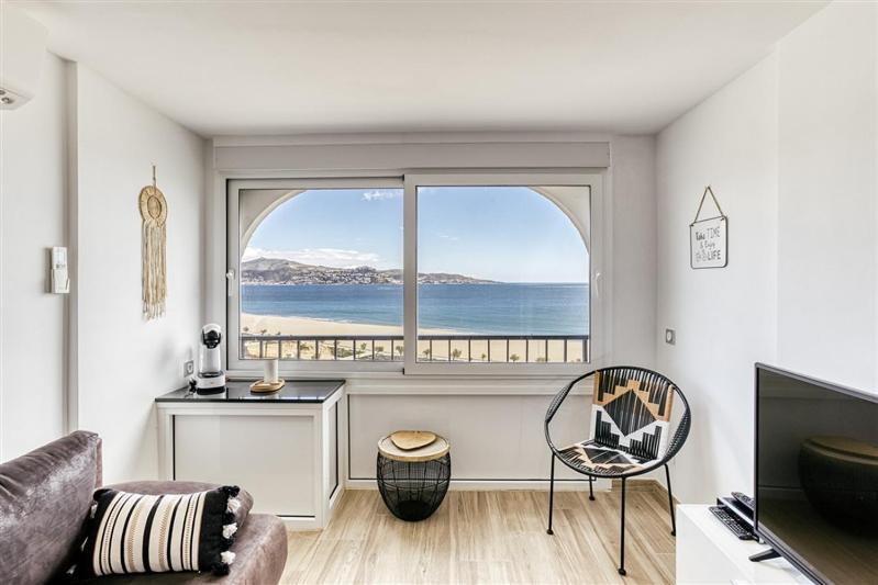 Sea-Chic Appartement Емпуриабрава Екстериор снимка